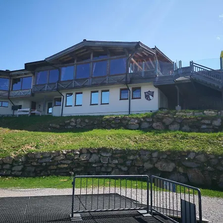 Ferienhutte Waldheim Hébergement de vacances *
